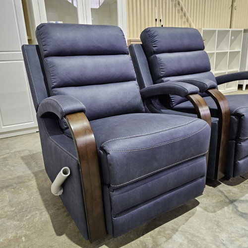 Photograph of Castlemaine Recliner